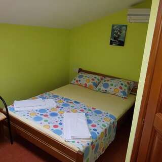 Гостевой дом Apartments Lucic Котор Одноместный номер с собственной ванной комнатой-6